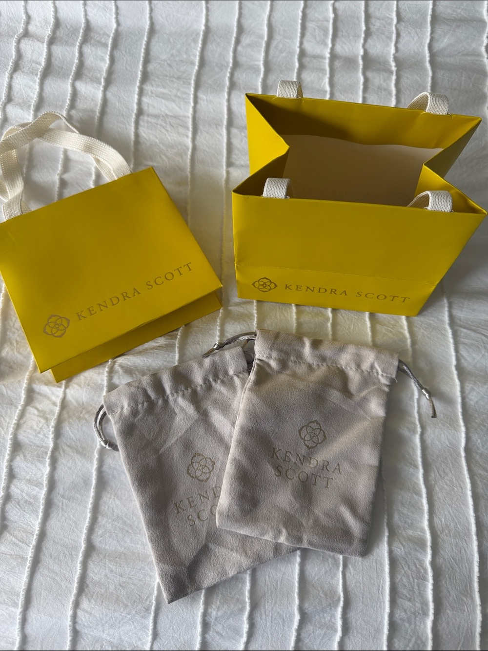 2 Kendra Scott jewelry bags